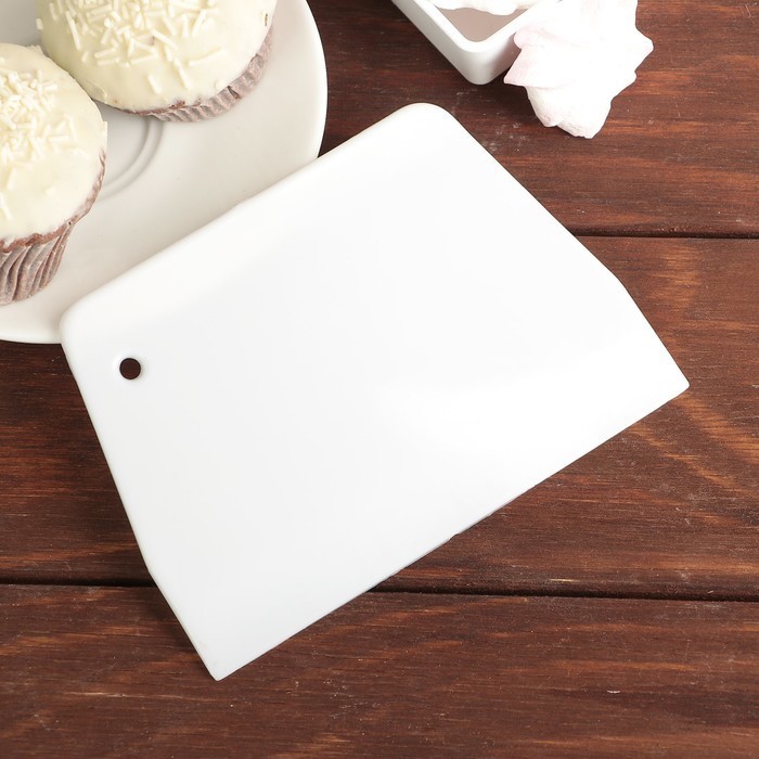 Шпатель прямой 15*11,5 см пластик