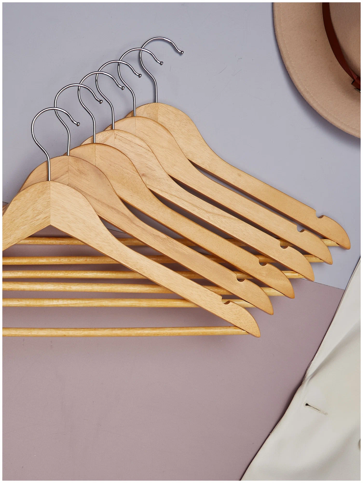 Вешалки-плечики для одежды деревянные (с перекладиной )